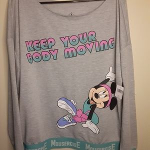 Off the shoulder Minnie top